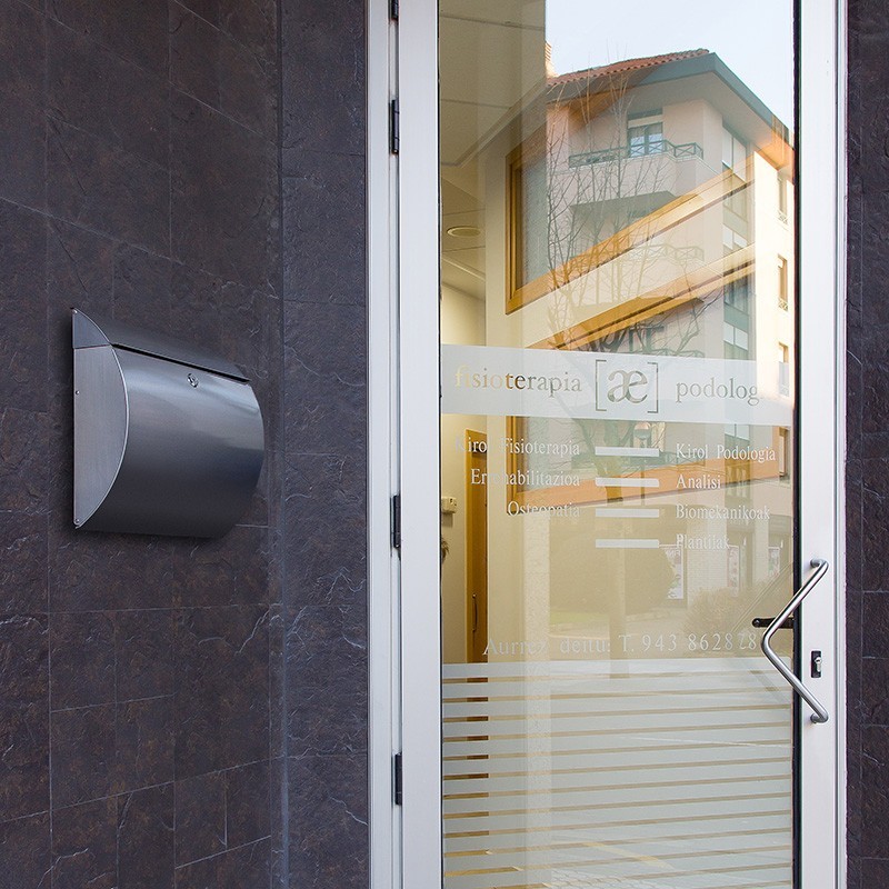 Aura Inox Buzón Exterior Gran Capacidad | ARREGUI