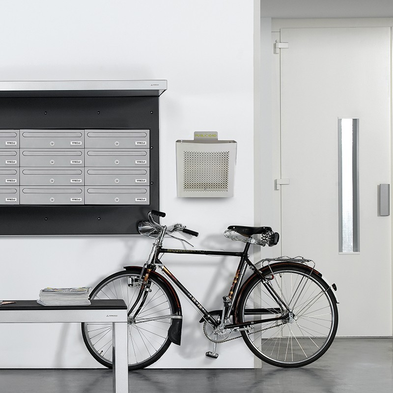 Curvo Cesta de Publicidad Inox 11,5 L | ARREGUI